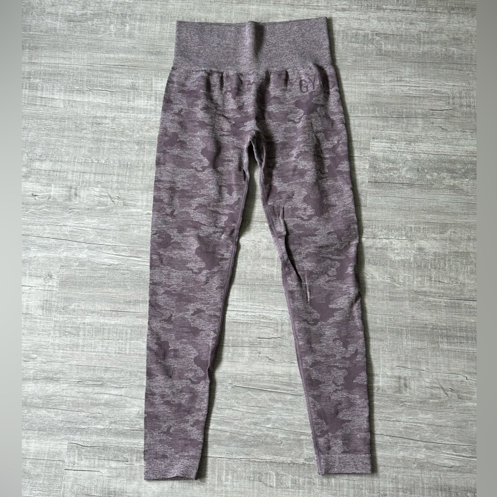 Gymshark Adapt Seamless Camo Leggings/Purple/Size Small(6)